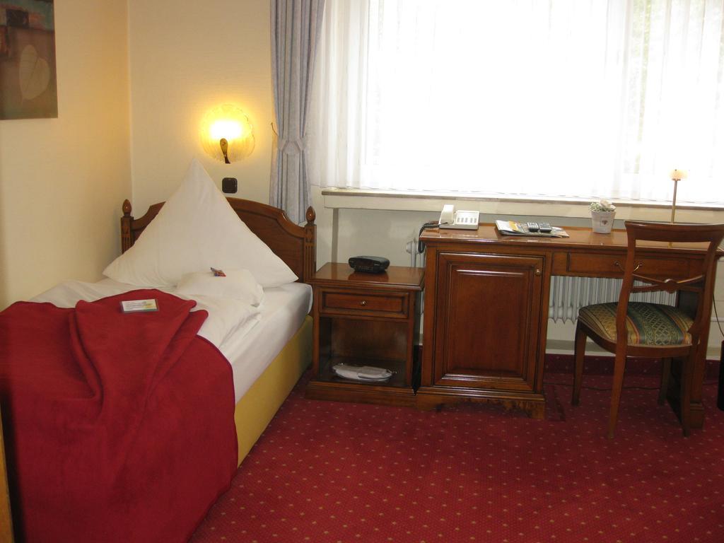 Ruhr Hotel เอสเซน ภายนอก รูปภาพ